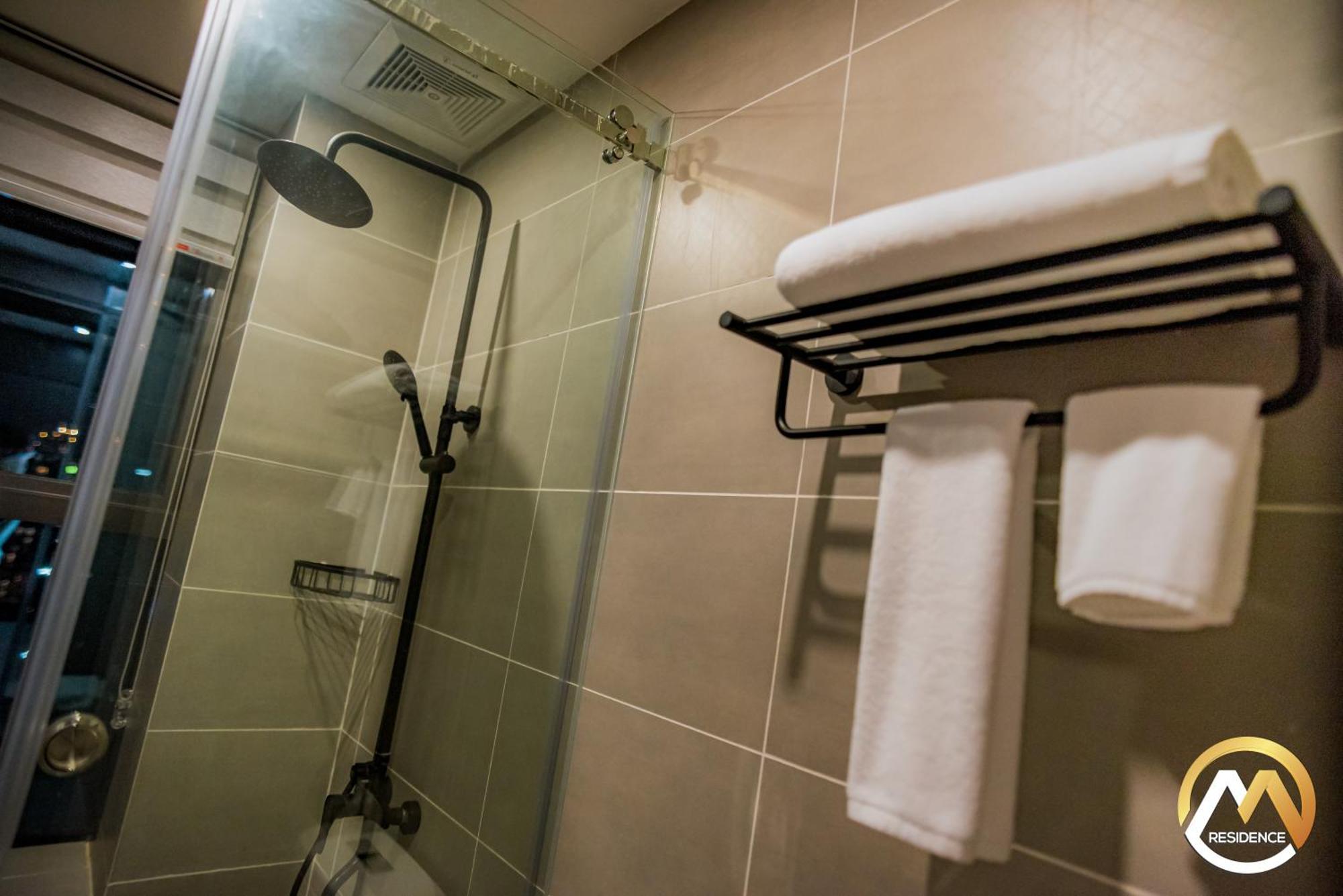 Hotel Serviced Apartments Top One Infinity Pool With View Of 360 Degree Пном Пен Екстериор снимка