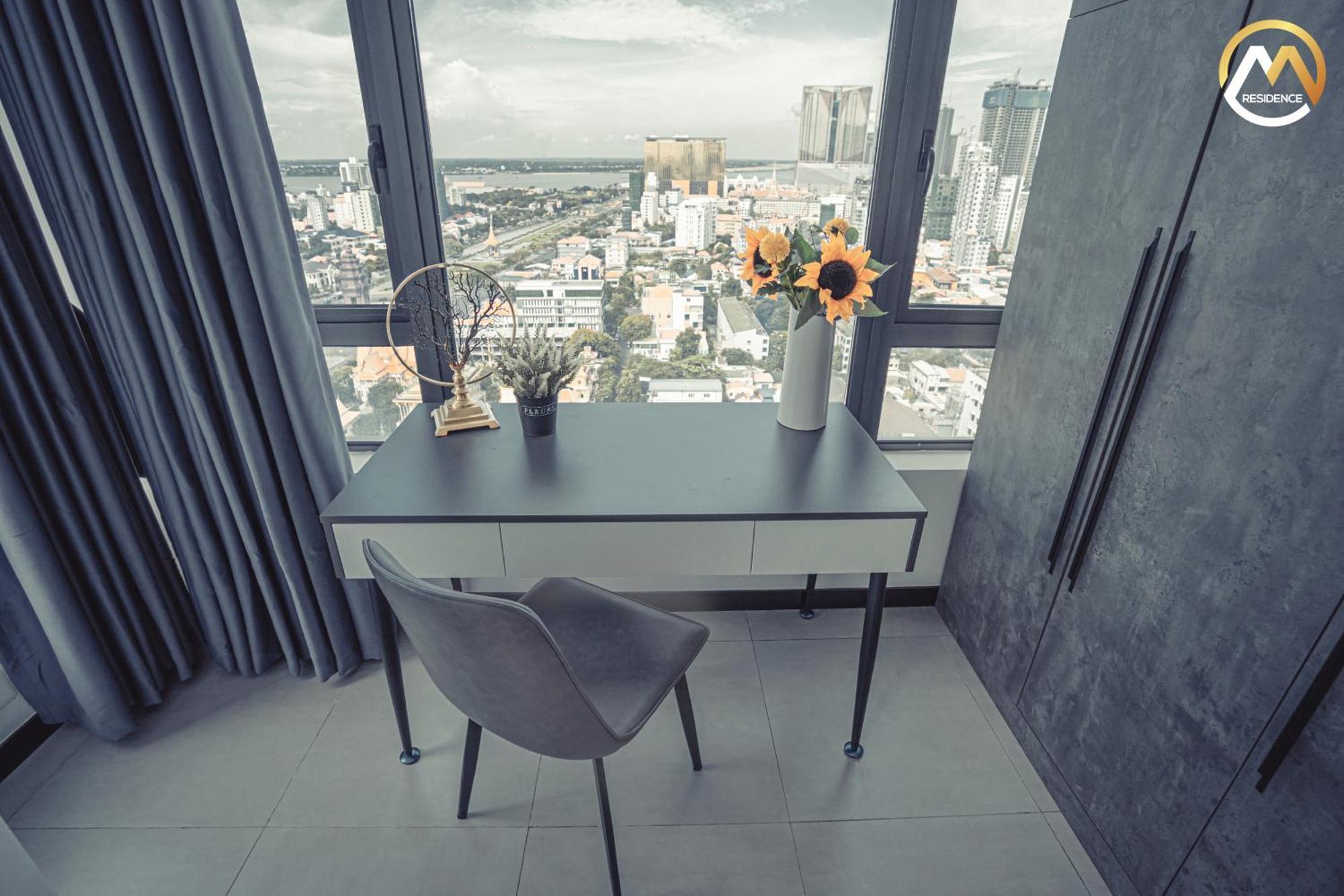 Hotel Serviced Apartments Top One Infinity Pool With View Of 360 Degree Пном Пен Екстериор снимка